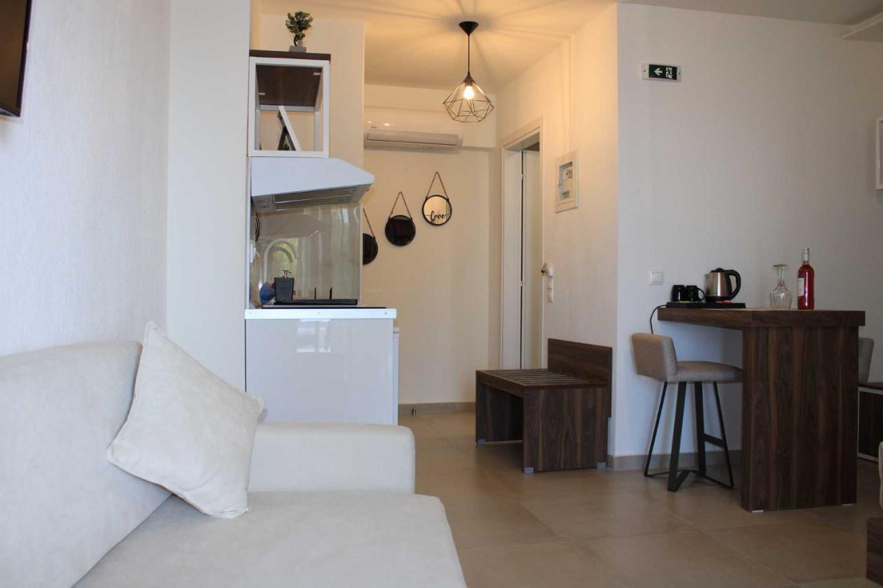 My Place Luxury Apartments Неос-Мармарас Екстер'єр фото
